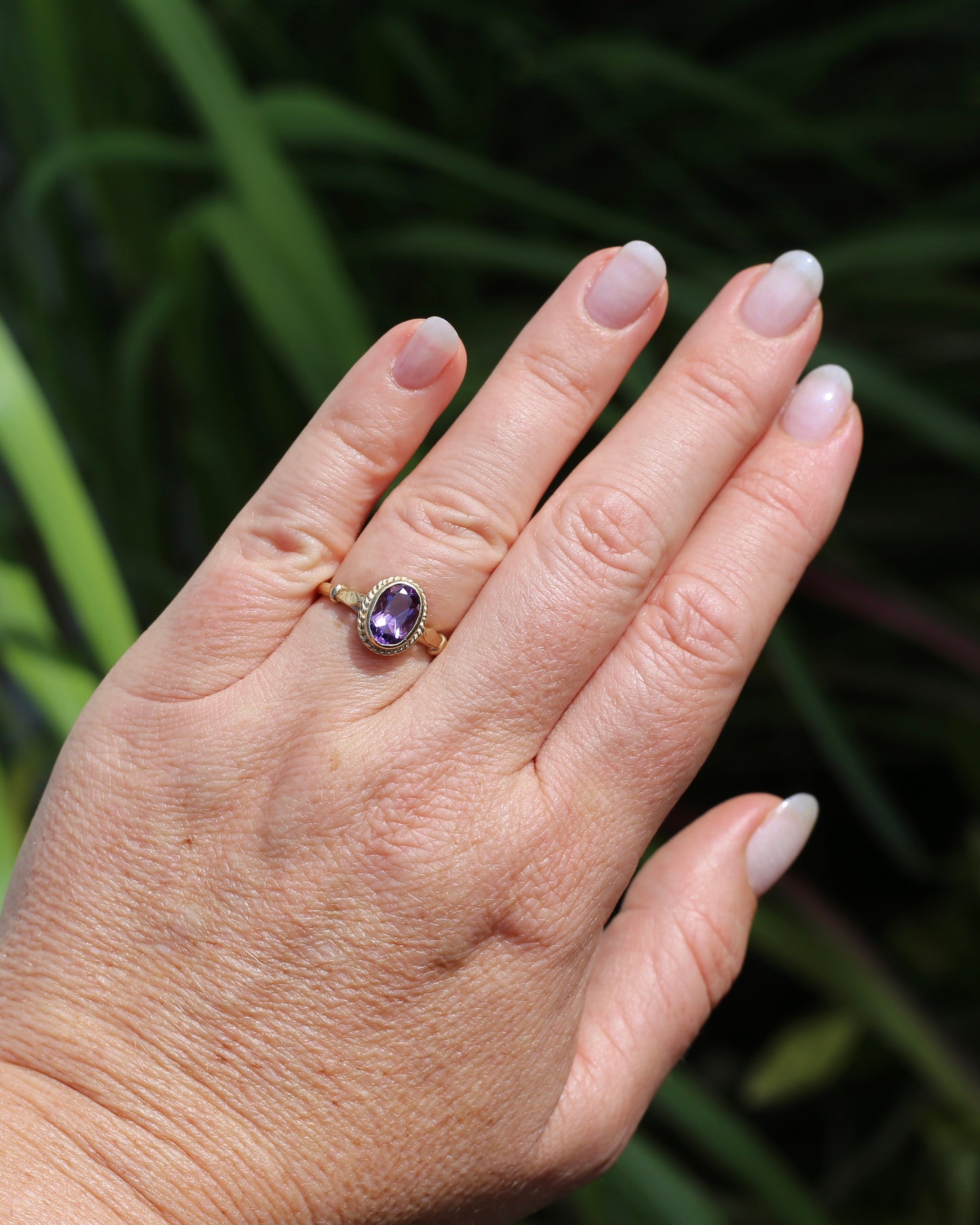 Bezel Set Oval Amethyst in Fabulous Rope Surround and Filigree base, 9ct Yellow Gold, size P1/2 or nearly 8