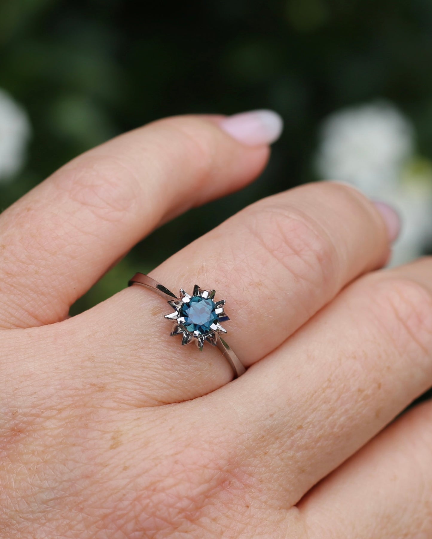 Teal and Bluey Purple Parti Sapphire Solitaire, 18ct White Gold, size R or 8.5