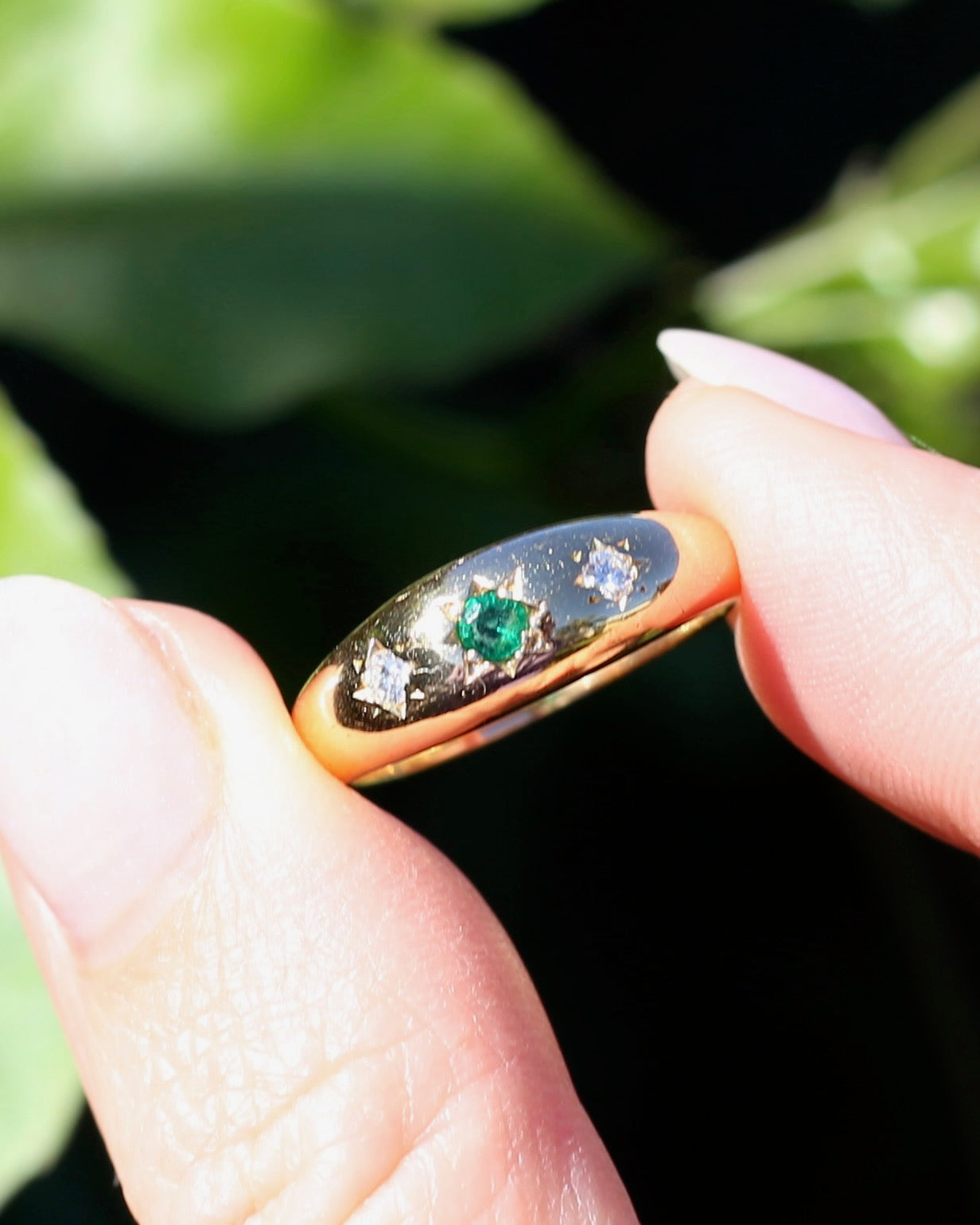 1975 Made Natural Emerald and Diamond Star Set Trilogy, 18ct Yellow Gold, size 7.75 or just under P1/4