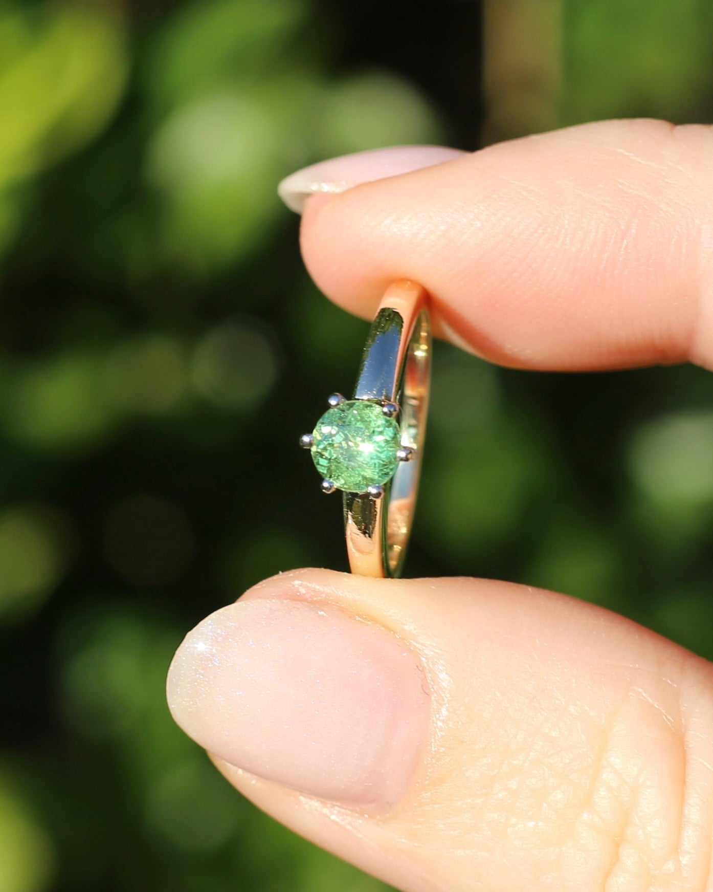 0.75ct Tsavorite - Light Grossular Green Garnet - in Vintage 14ct Yellow and White Gold Setting, size J1/2 or 5