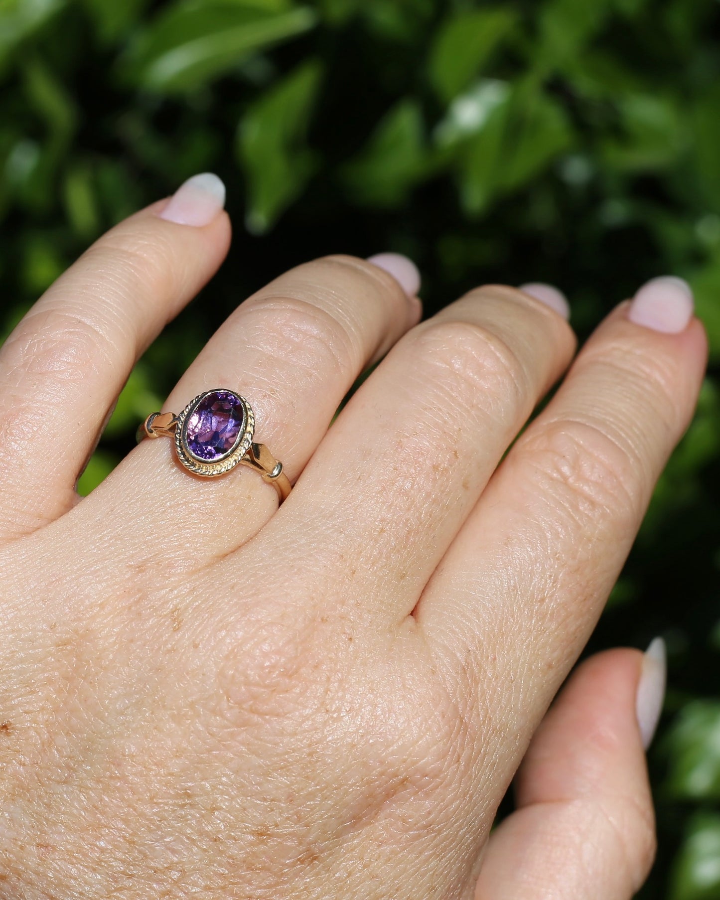 Bezel Set Oval Amethyst in Fabulous Rope Surround and Filigree base, 9ct Yellow Gold, size P1/2 or nearly 8