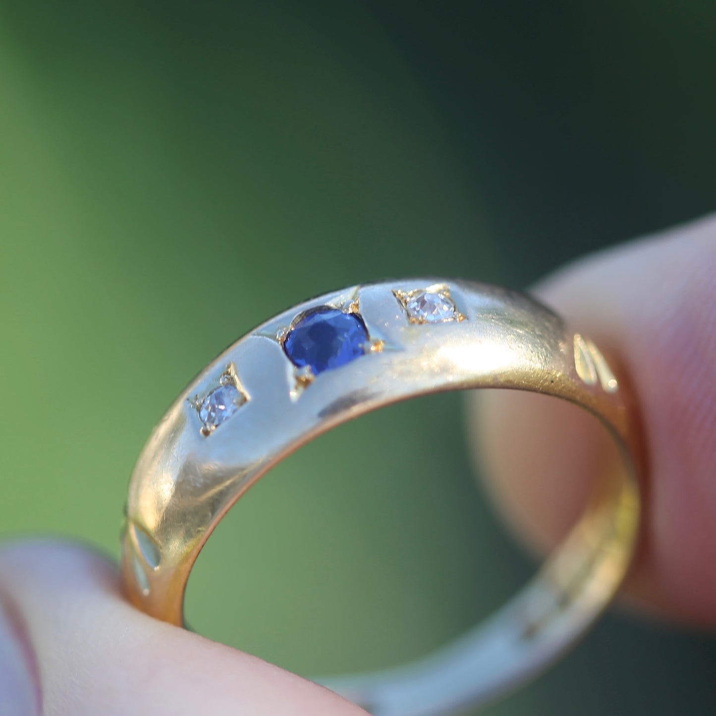 1896 Old Cut Sapphire and Diamond star Set Ring, 18ct Yellow Gold, size N or 6.75
