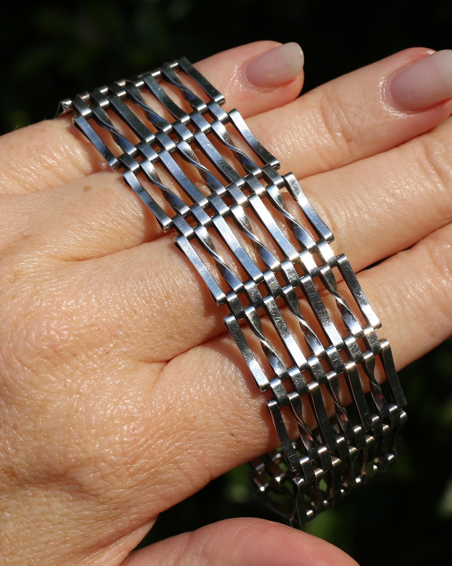 1978 London Made Gate Bracelet with Heart Padlock and Safety Chain, 19cm, 24.7g