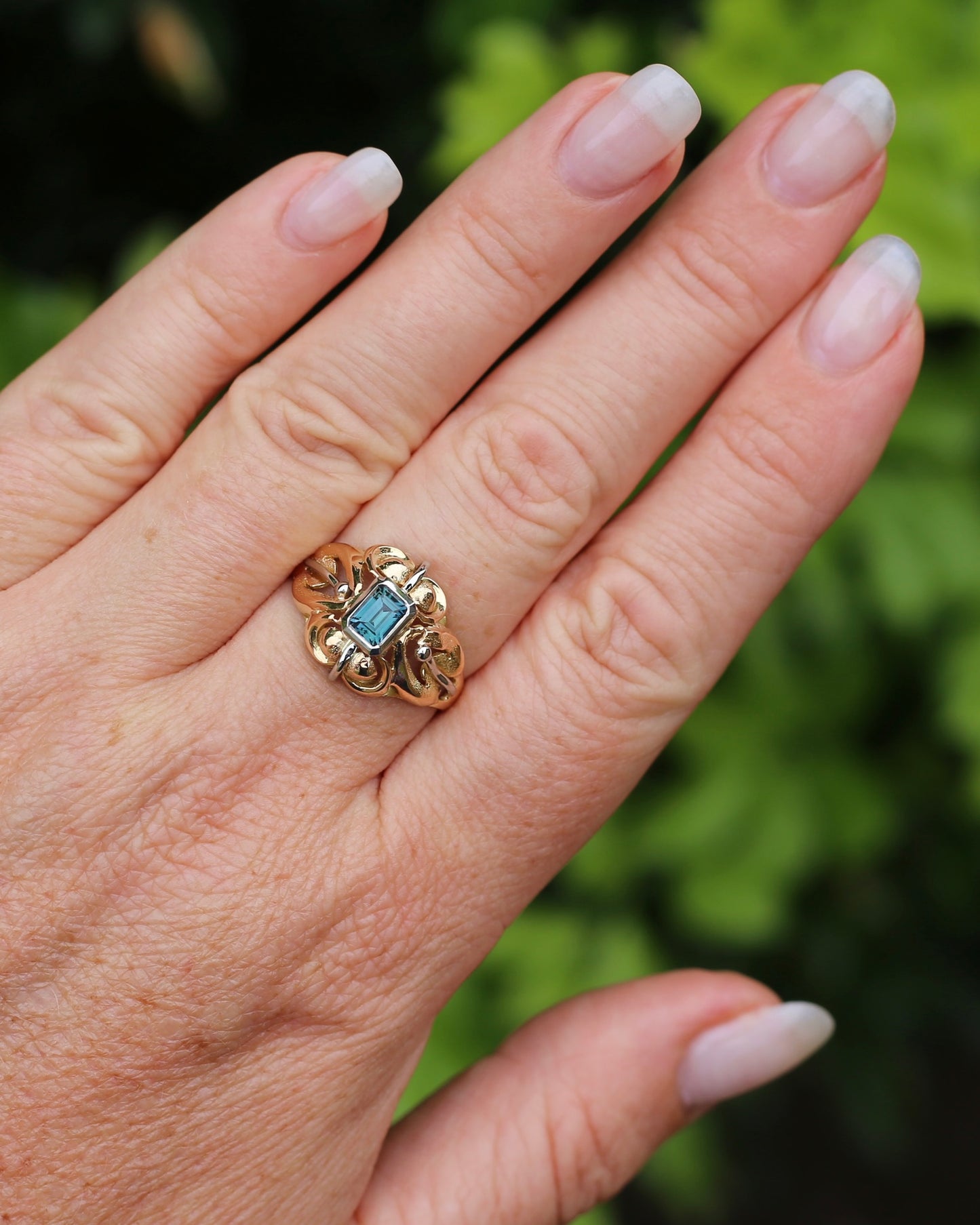 East African Emerald Cut Teal Parti Sapphire in 1940s Italian Made 18ct Mixed Metal Handmade ring, size S or 9.25 with valuation