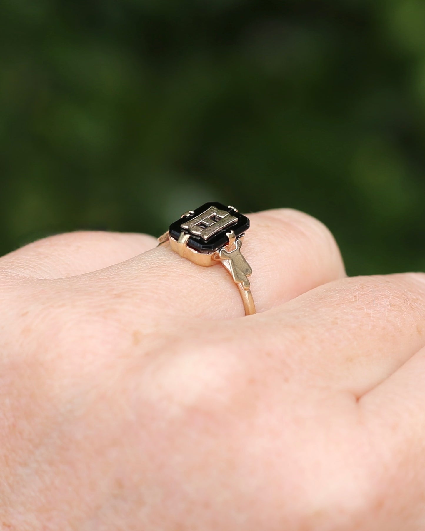 "H/B" Vintage Onyx and 9ct Yellow Gold Signet Ring, 9ct Yellow Gold, size N1/2 or 6.75
