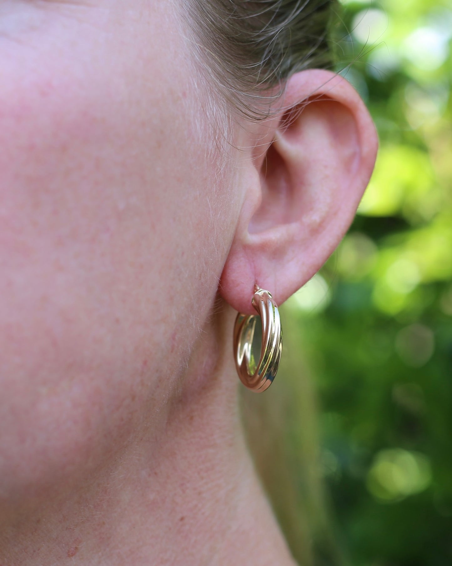 UnoAErre Twisted 9ct Gold Hoop Earrings, 23.6mm 2.33g