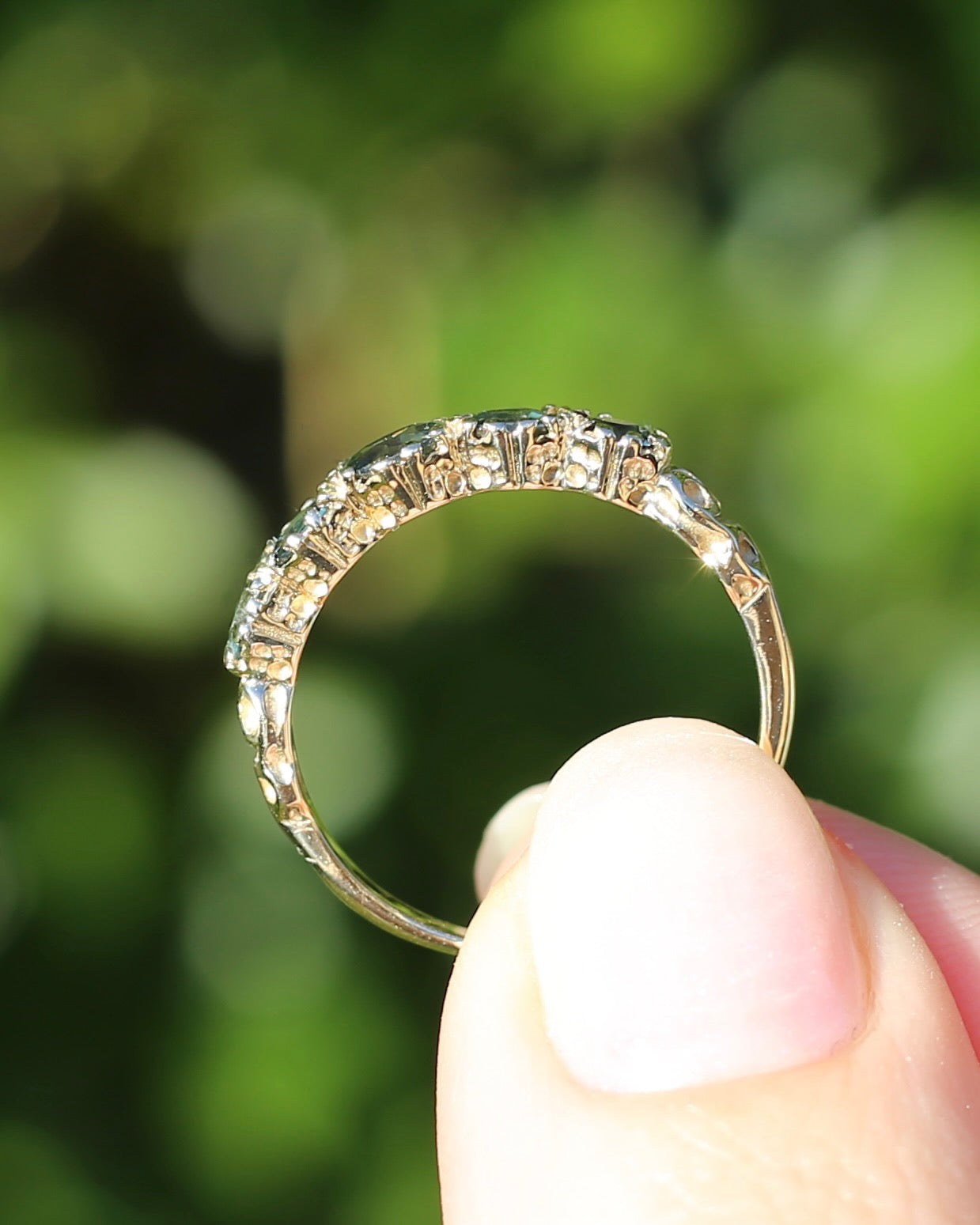 1.58ct Parti 5 Stone Multi Claw Set Vintage Ring, 9ct Yellow Gold, size P or 7.5