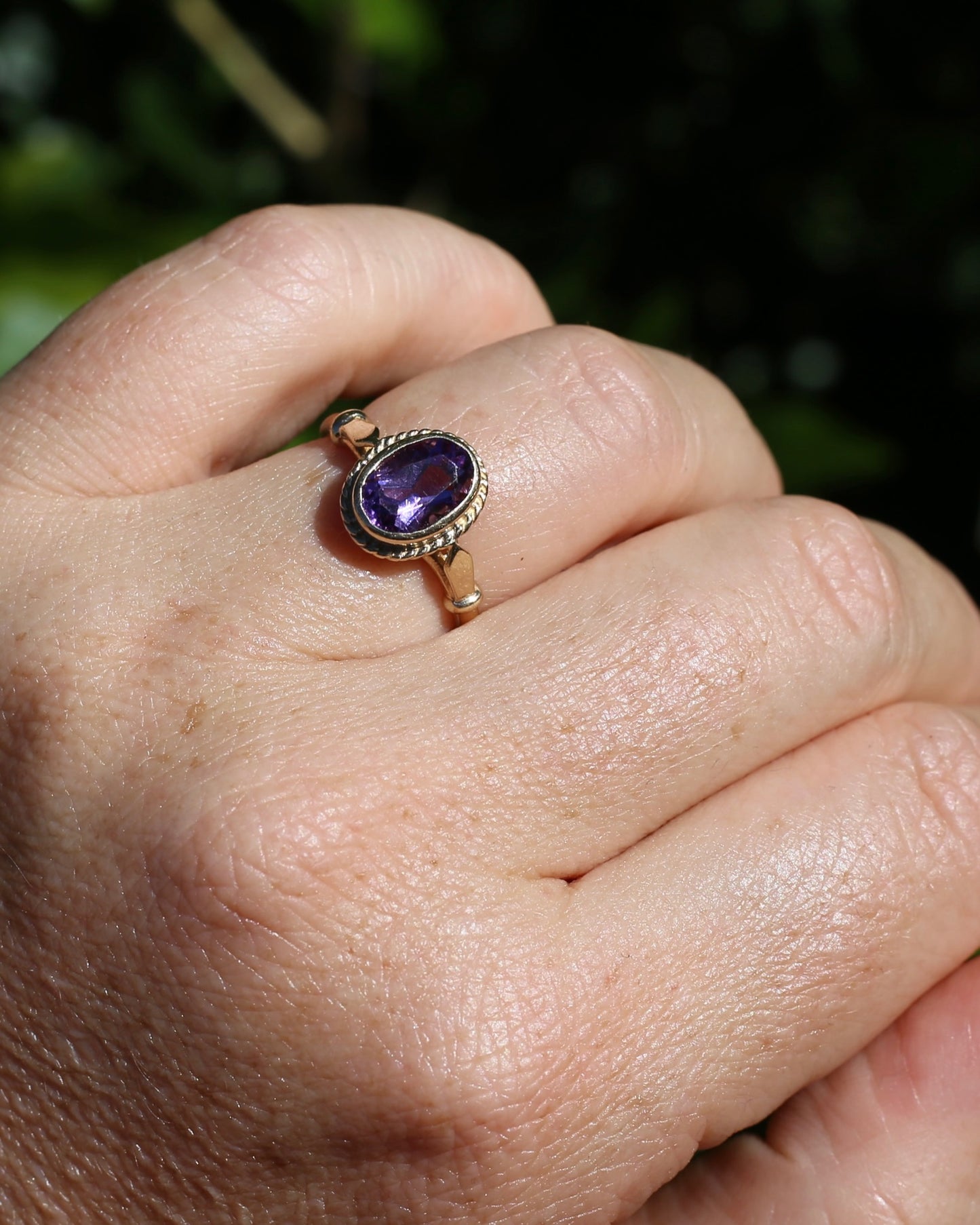 Bezel Set Oval Amethyst in Fabulous Rope Surround and Filigree base, 9ct Yellow Gold, size P1/2 or nearly 8