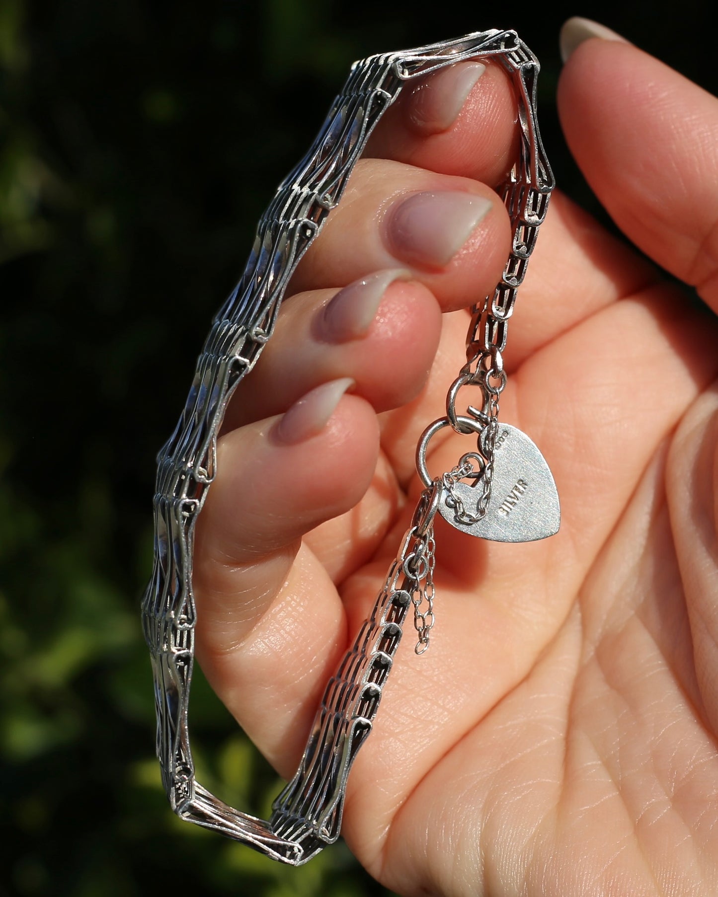 1978 London Made Gate Bracelet with Heart Padlock and Safety Chain, 19cm, 24.7g