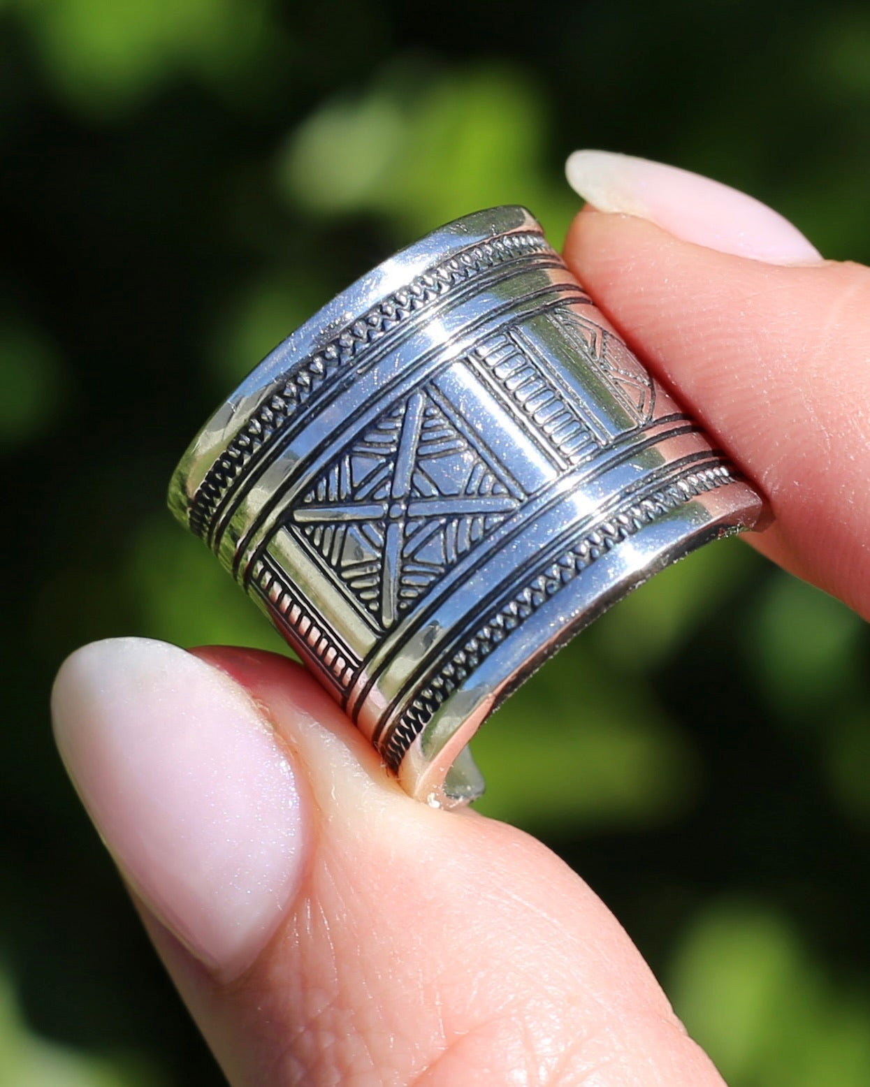 Wide Sterling Silver Etched Cigar Band, Comfort Fit Back, size P or 7.5 (fits more like an O or 7)