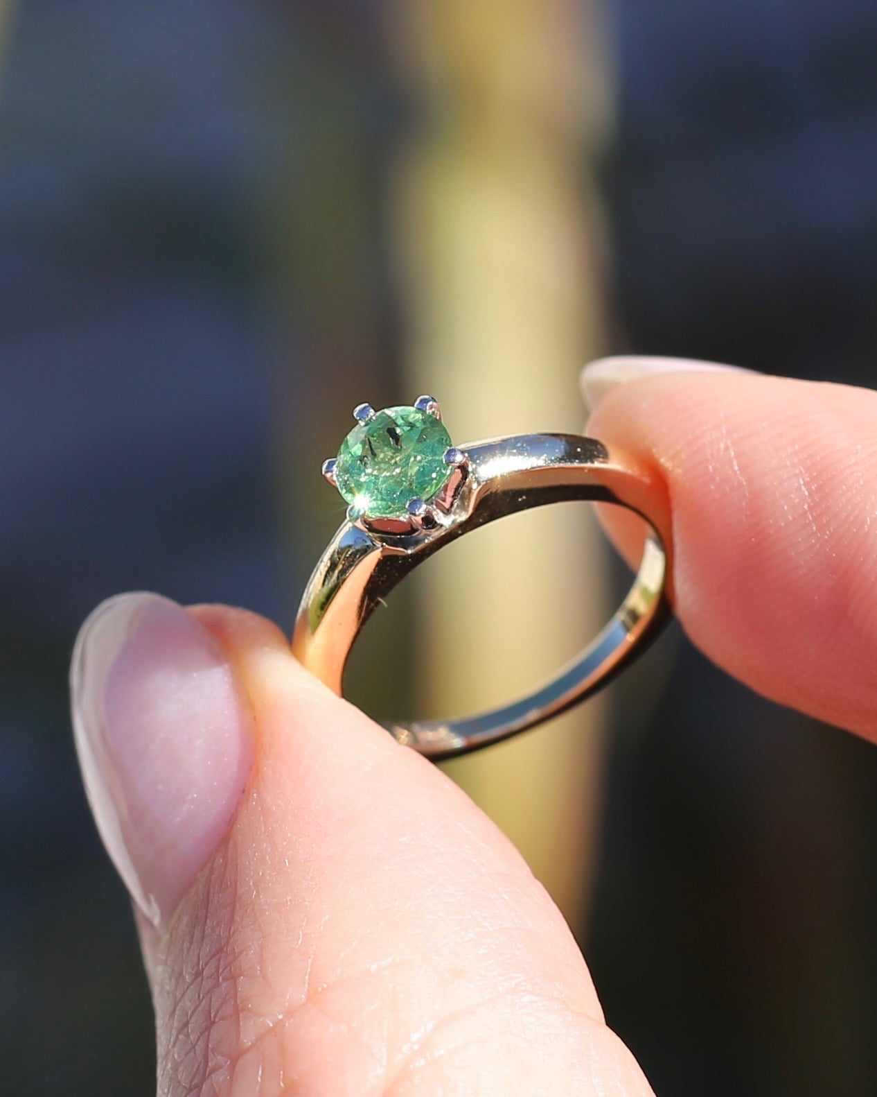 0.75ct Tsavorite - Light Grossular Green Garnet - in Vintage 14ct Yellow and White Gold Setting, size J1/2 or 5