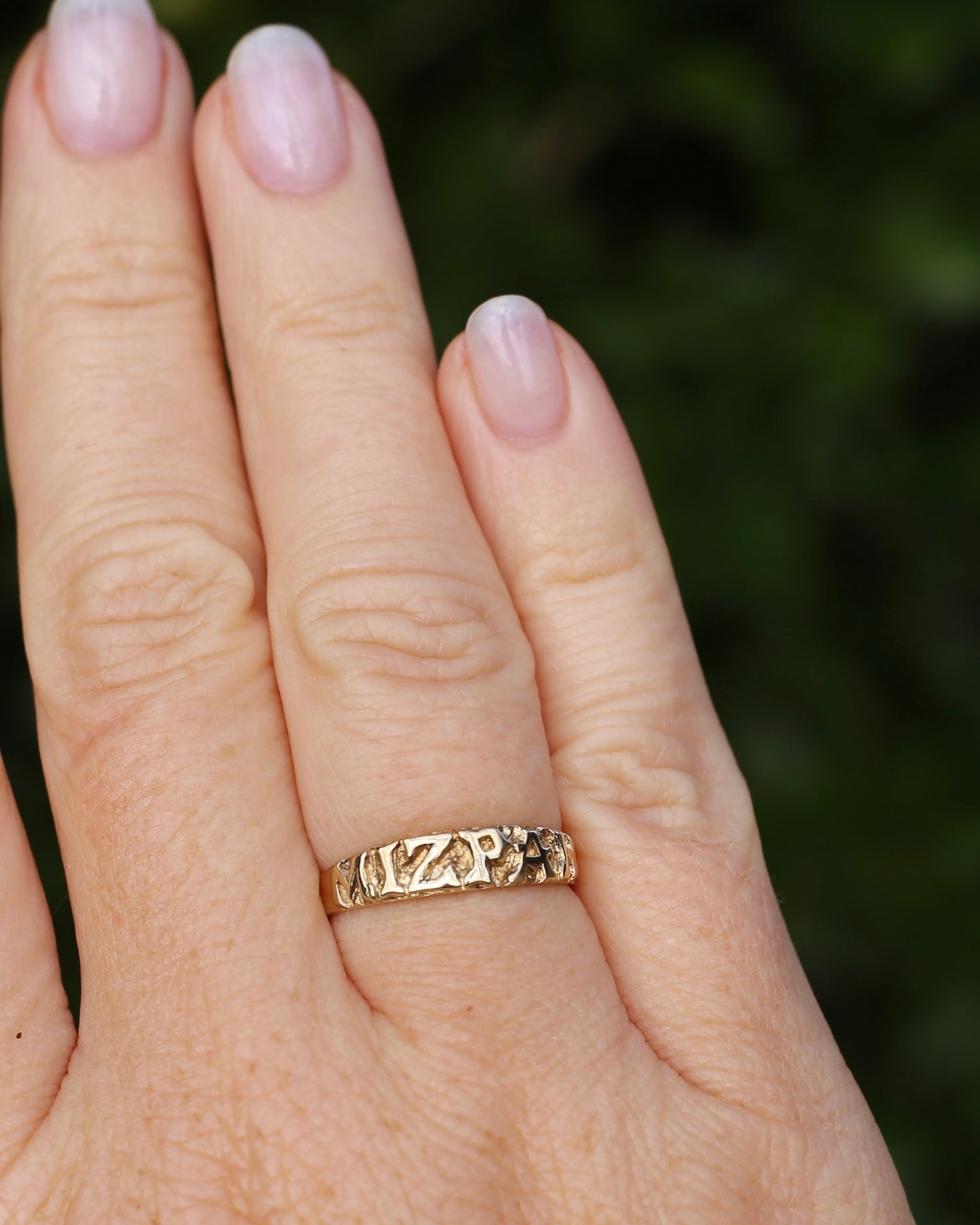 MIZPAH ring, 9ct Yellow Gold, size P or 7.75