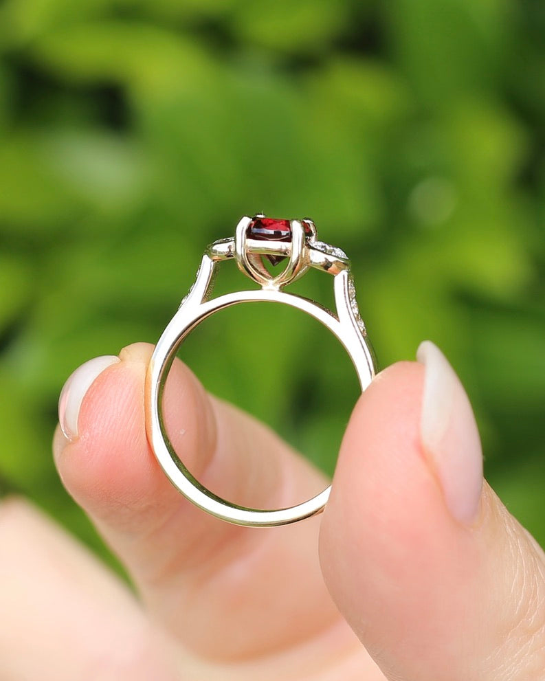 East African Rhodolite Garnet and Diamond Dais Trilogy, 9ct Yellow Gold, size S or 9.25
