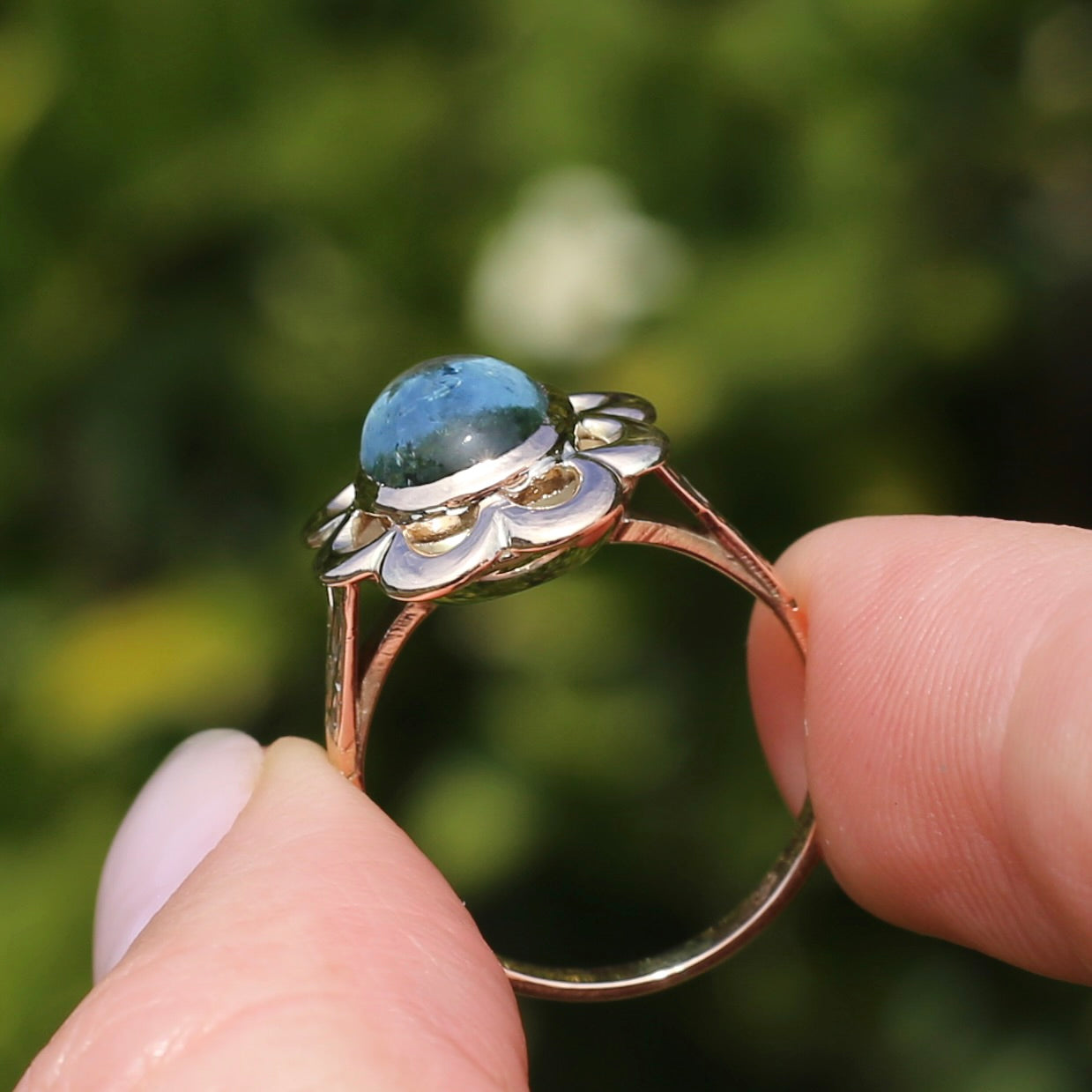2.35ct Natural Aquamarine Cabochon in Vintage Floral 9ct Gold Ring, size O or 7.25