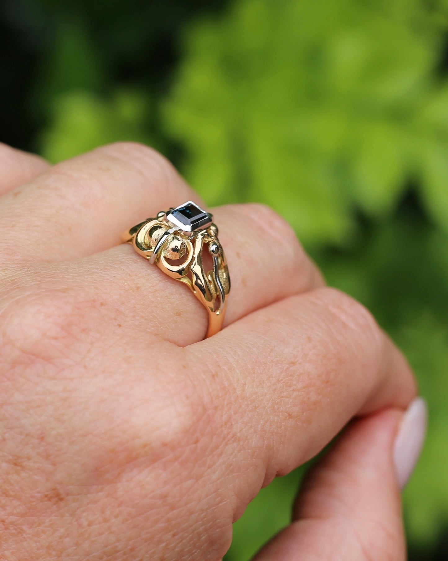 East African Emerald Cut Teal Parti Sapphire in 1940s Italian Made 18ct Mixed Metal Handmade ring, size S or 9.25 with valuation