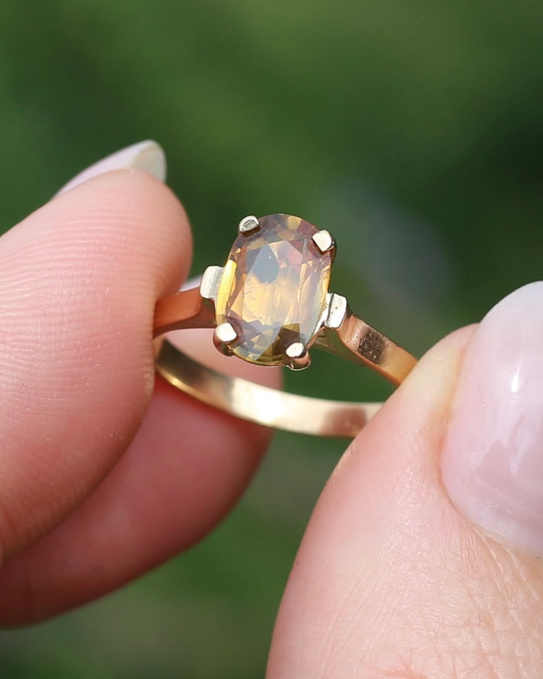 Vintage Yellow Sapphire Ring, 9ct Yellow Gold, size M1/2 or 6.5, 2.68g