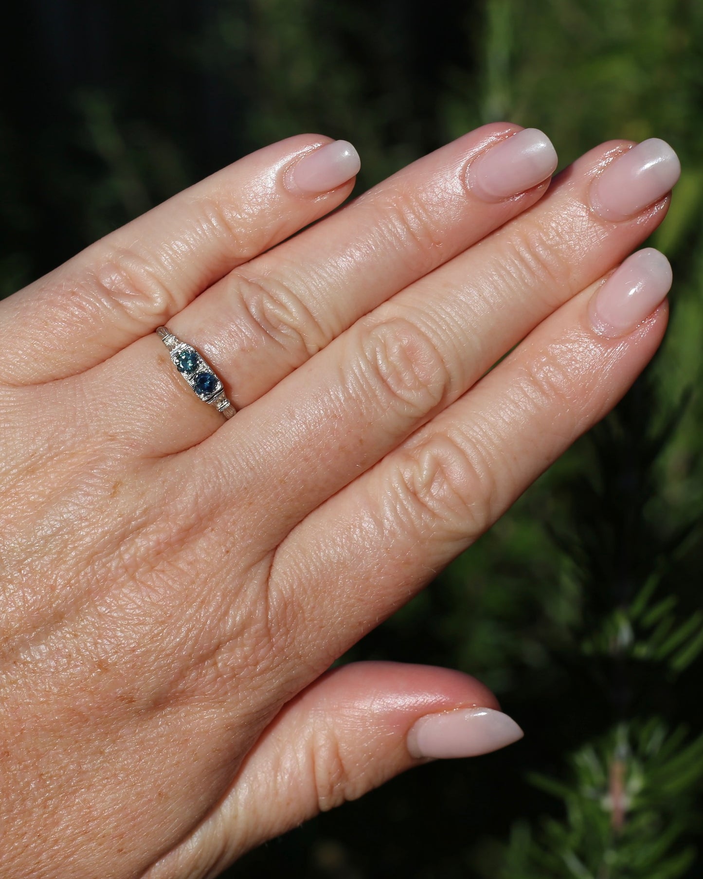 ON HOLD Delicate Vintage Australian Parti Toi et Moi, 9ct White and Yellow Gold, size N or just over 6.75, 1.39g