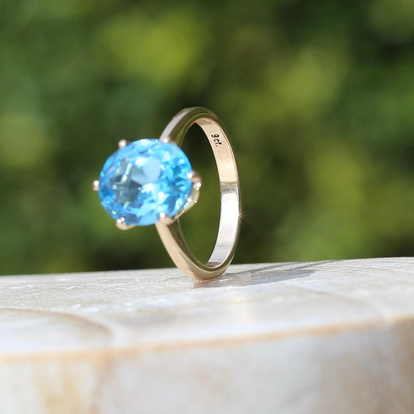 Vintage 4.5ct Oval Blue Topaz Claw Set Ring, 9ct Yellow Gold, size 6 or L1/2