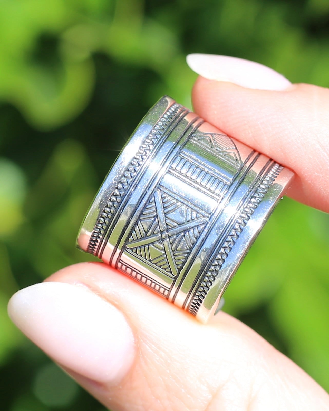 Wide Sterling Silver Etched Cigar Band, Comfort Fit Back, size P or 7.5 (fits more like an O or 7)