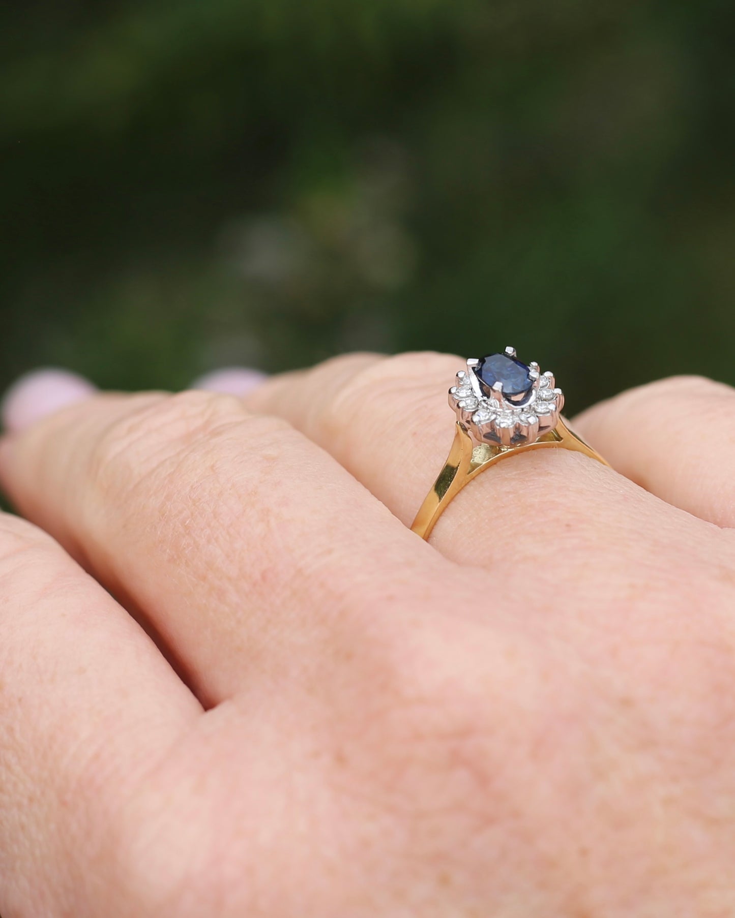 Natural Sapphire and Diamond Halo, 18ct White and Yellow Gold, size R or just over 8.5, 3,15g