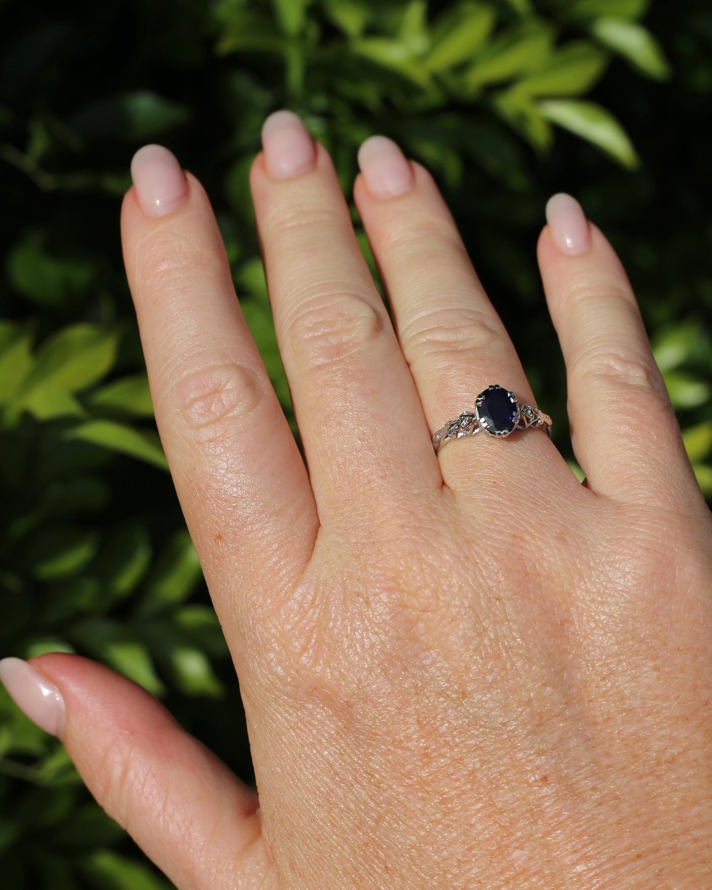 1.3ct Natural Blue Australian Sapphire, in a Vintage Double Claw Set 9ct White Gold Filigree Ring, size P or 7.75, 2.45g