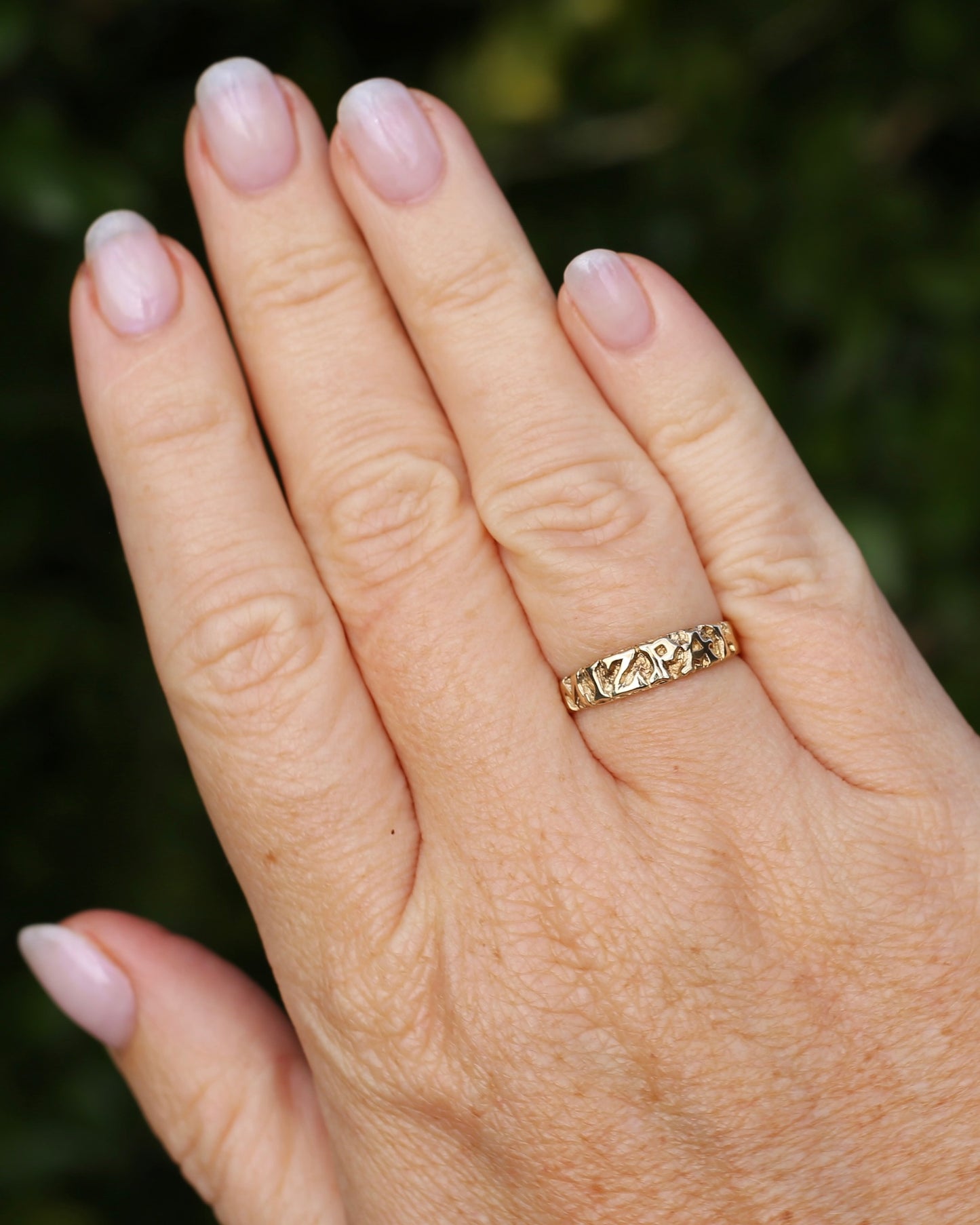 MIZPAH ring, 9ct Yellow Gold, size P or 7.75