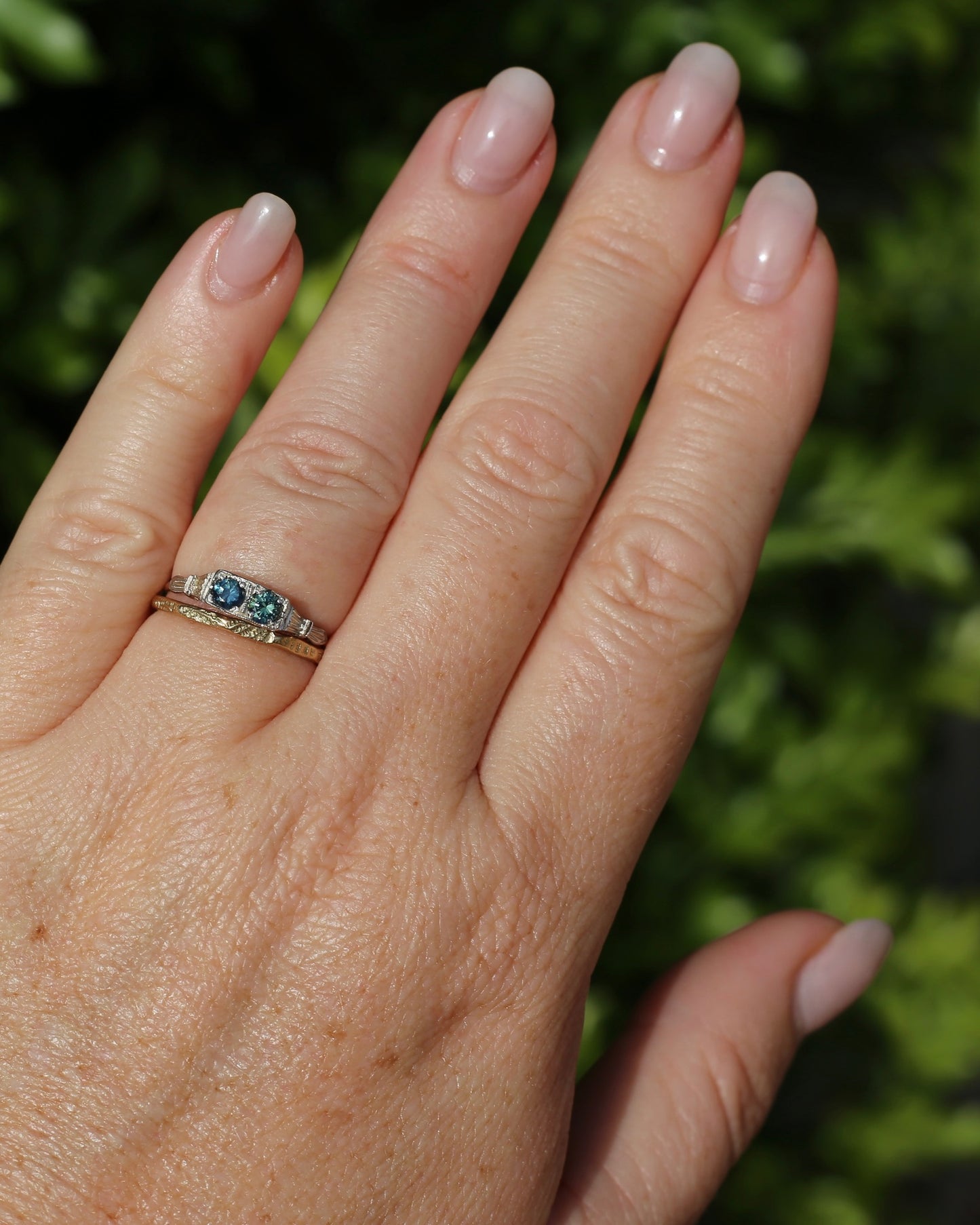 ON HOLD Delicate Vintage Australian Parti Toi et Moi, 9ct White and Yellow Gold, size N or just over 6.75, 1.39g