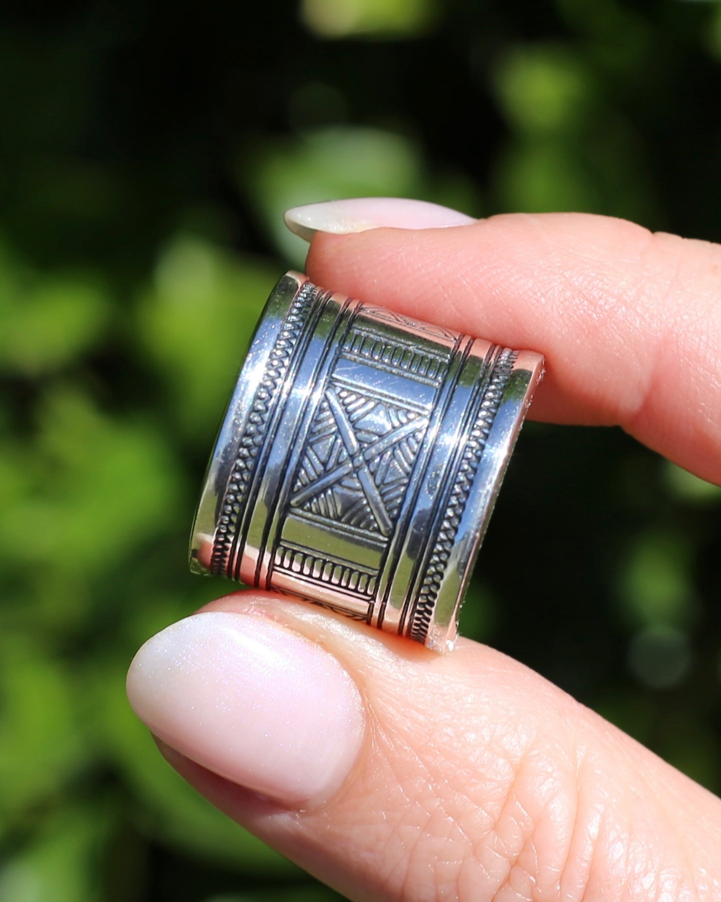 Wide Sterling Silver Etched Cigar Band, Comfort Fit Back, size P or 7.5 (fits more like an O or 7)