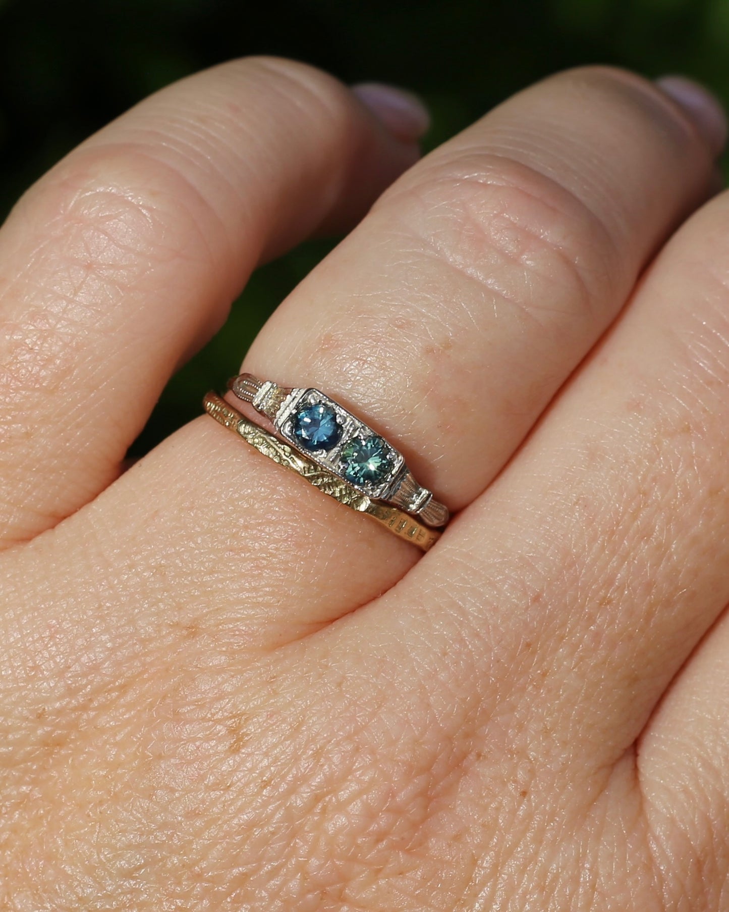 ON HOLD Delicate Vintage Australian Parti Toi et Moi, 9ct White and Yellow Gold, size N or just over 6.75, 1.39g