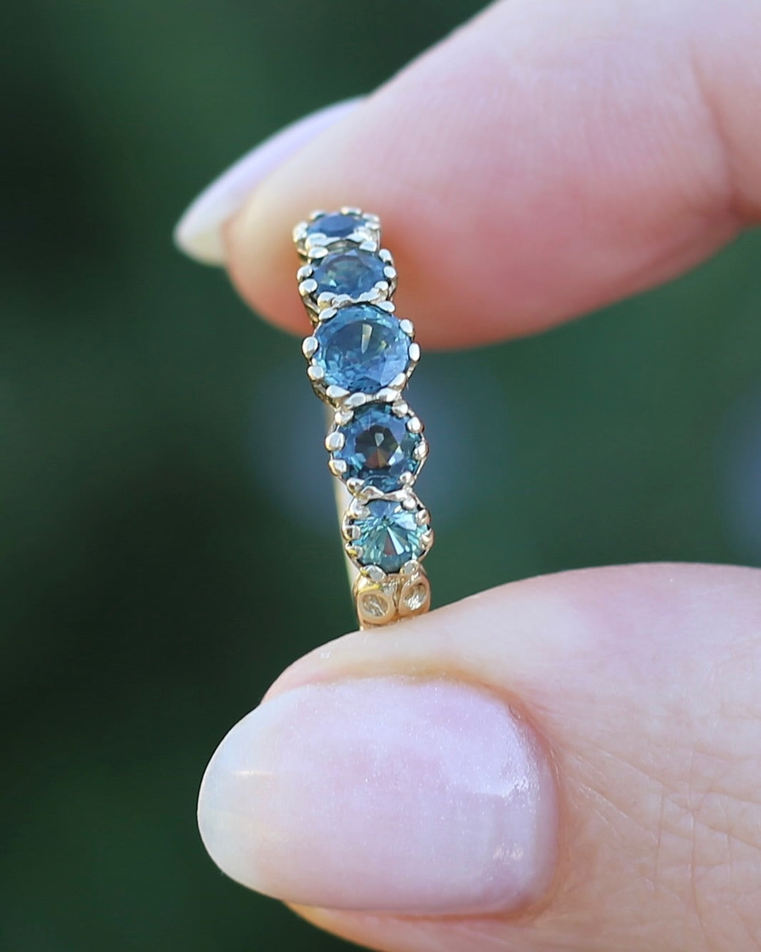 1.58ct Parti 5 Stone Multi Claw Set Vintage Ring, 9ct Yellow Gold, size P or 7.5