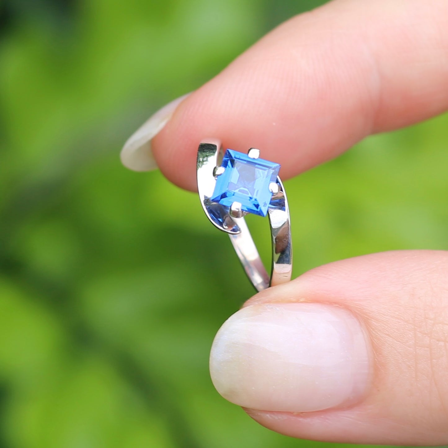 Circa 1960s Square Emerald Cut Blue Spinel in Asymmetric White Gold Ring, 9ct White Gold, size 6.25 or M