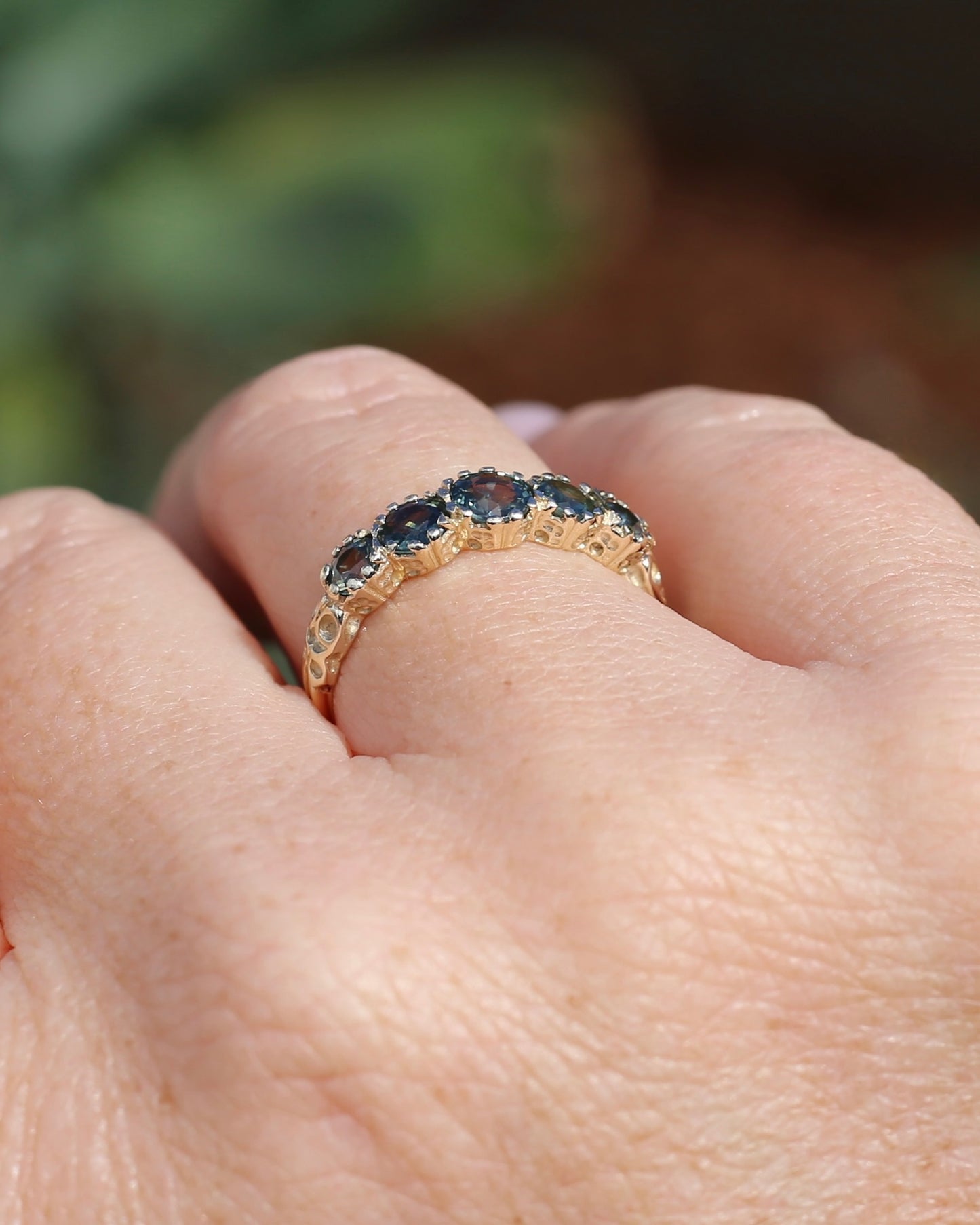 1.58ct Parti 5 Stone Multi Claw Set Vintage Ring, 9ct Yellow Gold, size P or 7.5