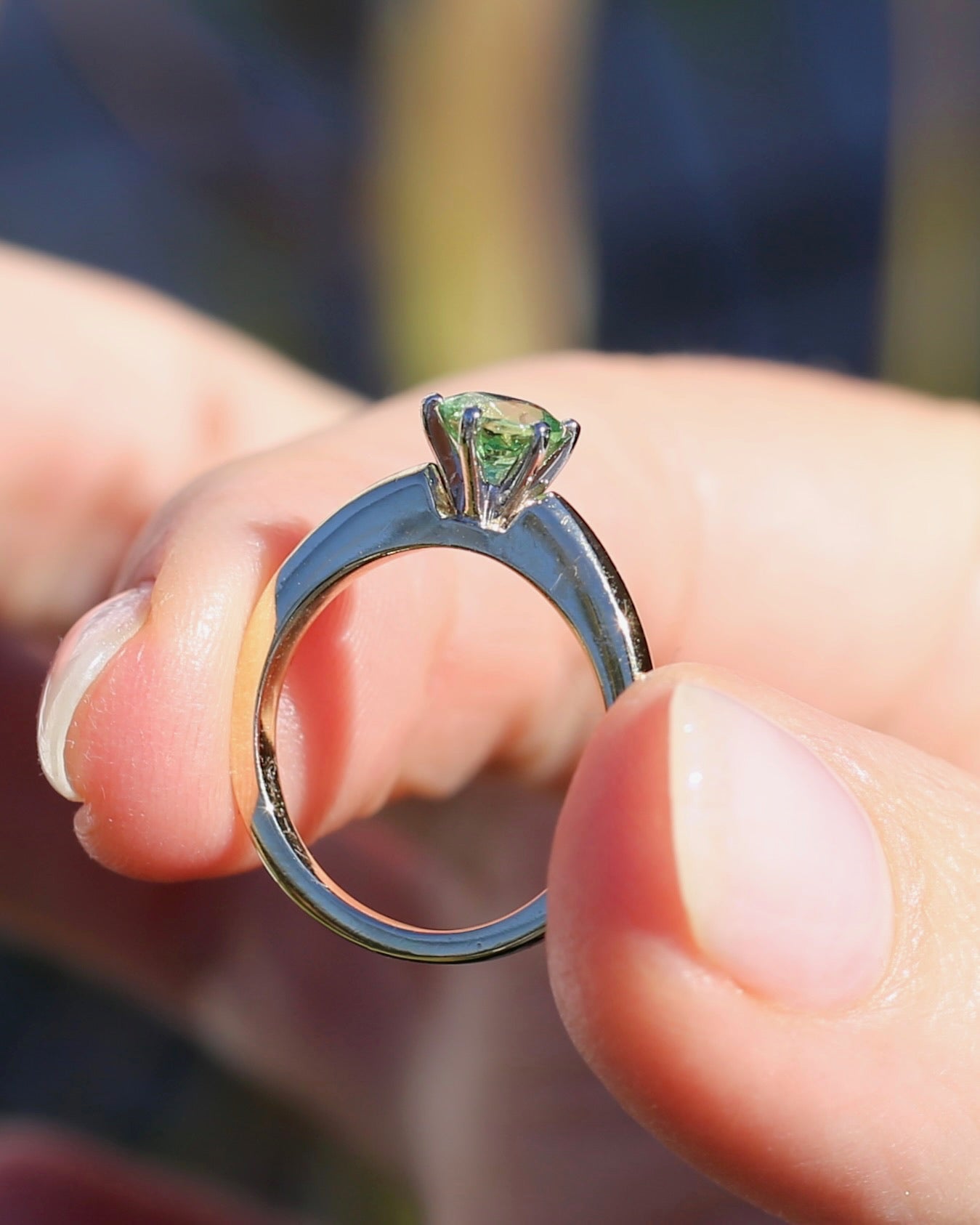 0.75ct Tsavorite - Light Grossular Green Garnet - in Vintage 14ct Yellow and White Gold Setting, size J1/2 or 5