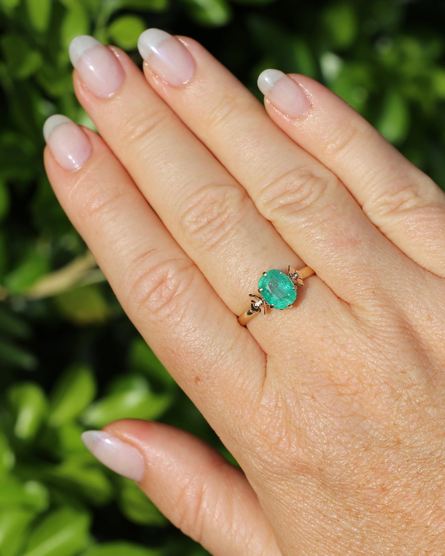 1.79ct Natural Untreated Oval Emerald in Circa 1960s 18ct Yellow Gold Claw Set Ring, 18ct Yellow Gold, size Q1/2 or 8.5, with Valuation