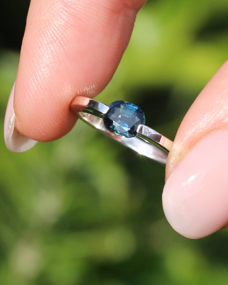 Australian Parti Sapphire Ring in Silver, size P or 7.75, 2.7g