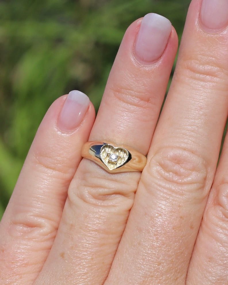 ON HOLD 1979 London Made Old Cut Diamond Heart Signet Ring, 9ct Yellow Gold, size J1/2 or 5, 2.48g