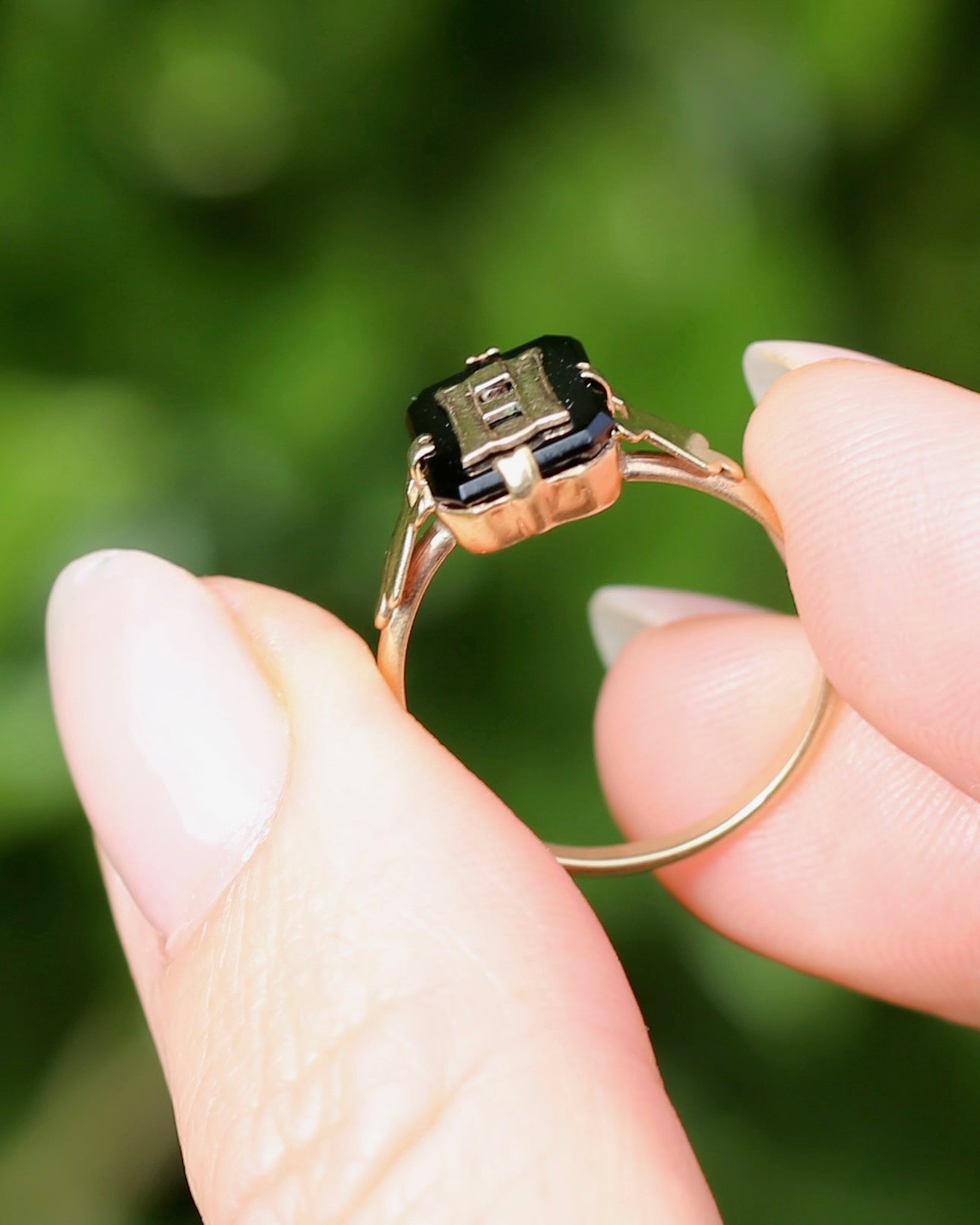 "H/B" Vintage Onyx and 9ct Yellow Gold Signet Ring, 9ct Yellow Gold, size N1/2 or 6.75