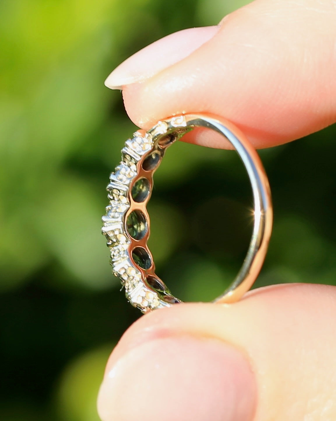 1.58ct Parti 5 Stone Multi Claw Set Vintage Ring, 9ct Yellow Gold, size P or 7.5