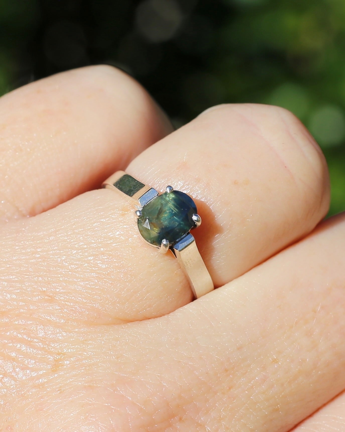 Bi Colour Natural Sapphire, Sterling Silver, size O or 7.25