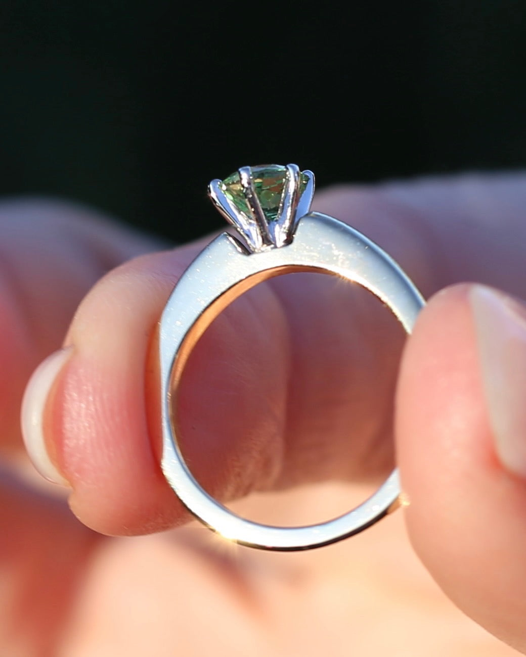 0.75ct Tsavorite - Light Grossular Green Garnet - in Vintage 14ct Yellow and White Gold Setting, size J1/2 or 5