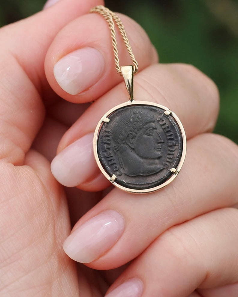 Handmade Gold Coin Frame, 4 claw, featuring Constantine The Great, 307-337 AD