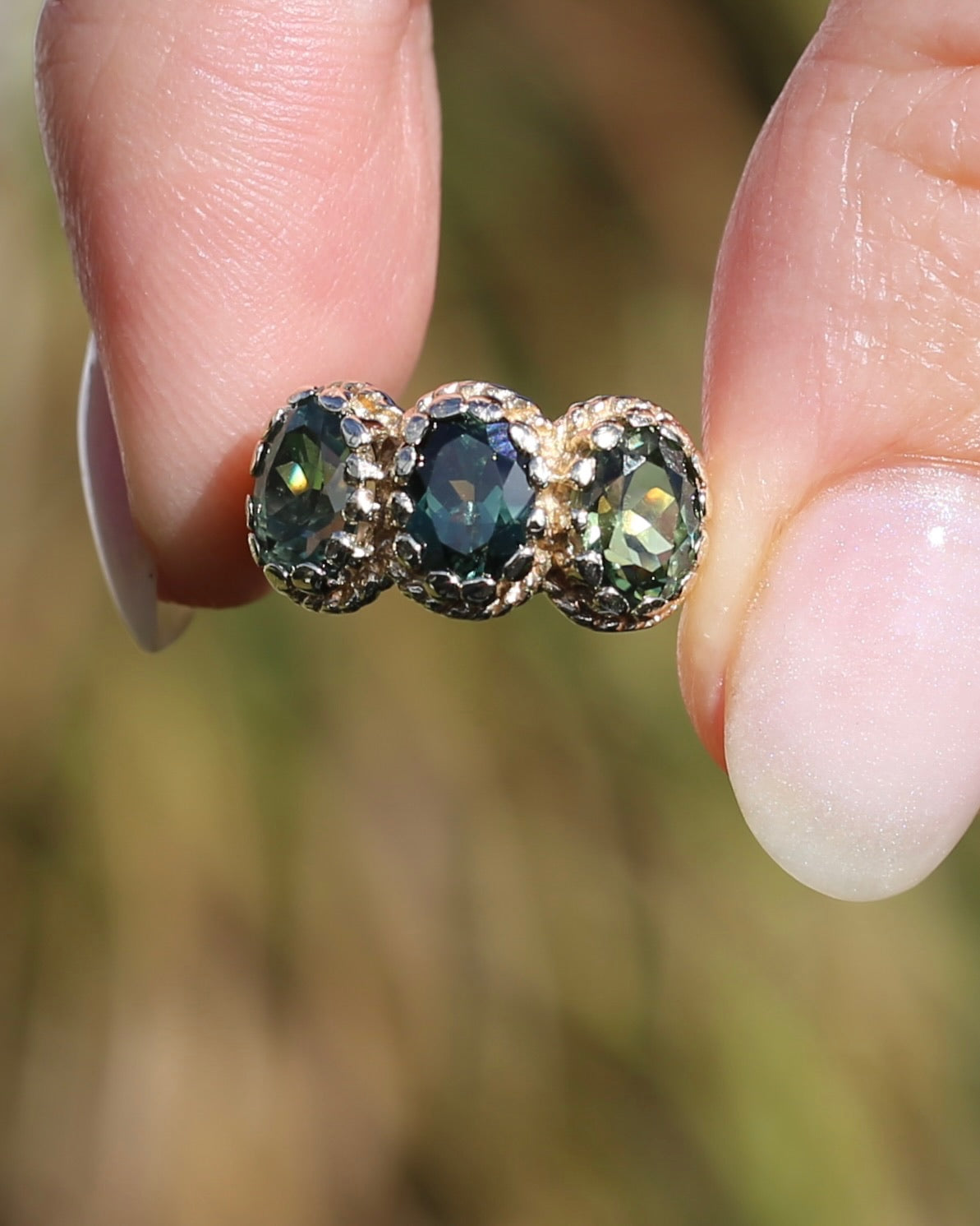 3ct Green Parti Sapphire Claw Set Vintage Ring, 9ct Yellow Gold, size 6 or L1/2