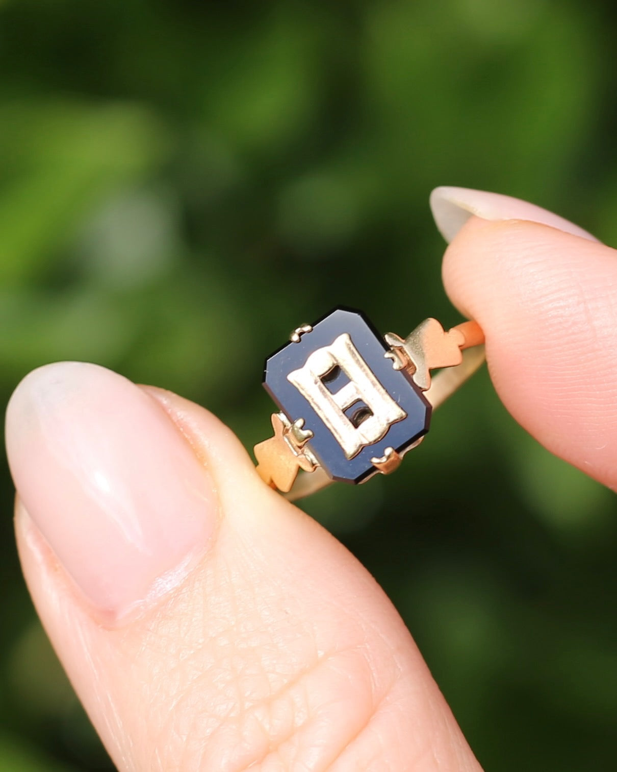 "H/B" Vintage Onyx and 9ct Yellow Gold Signet Ring, 9ct Yellow Gold, size N1/2 or 6.75