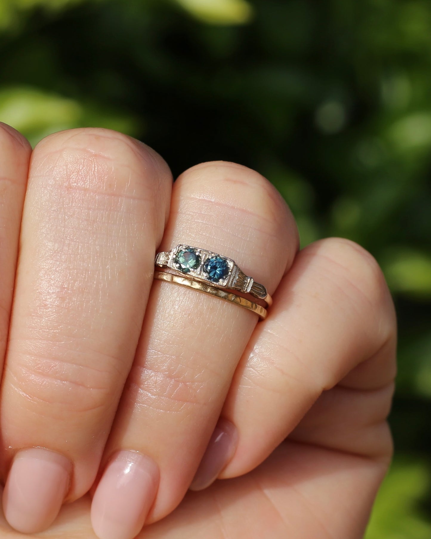 ON HOLD Delicate Vintage Australian Parti Toi et Moi, 9ct White and Yellow Gold, size N or just over 6.75, 1.39g