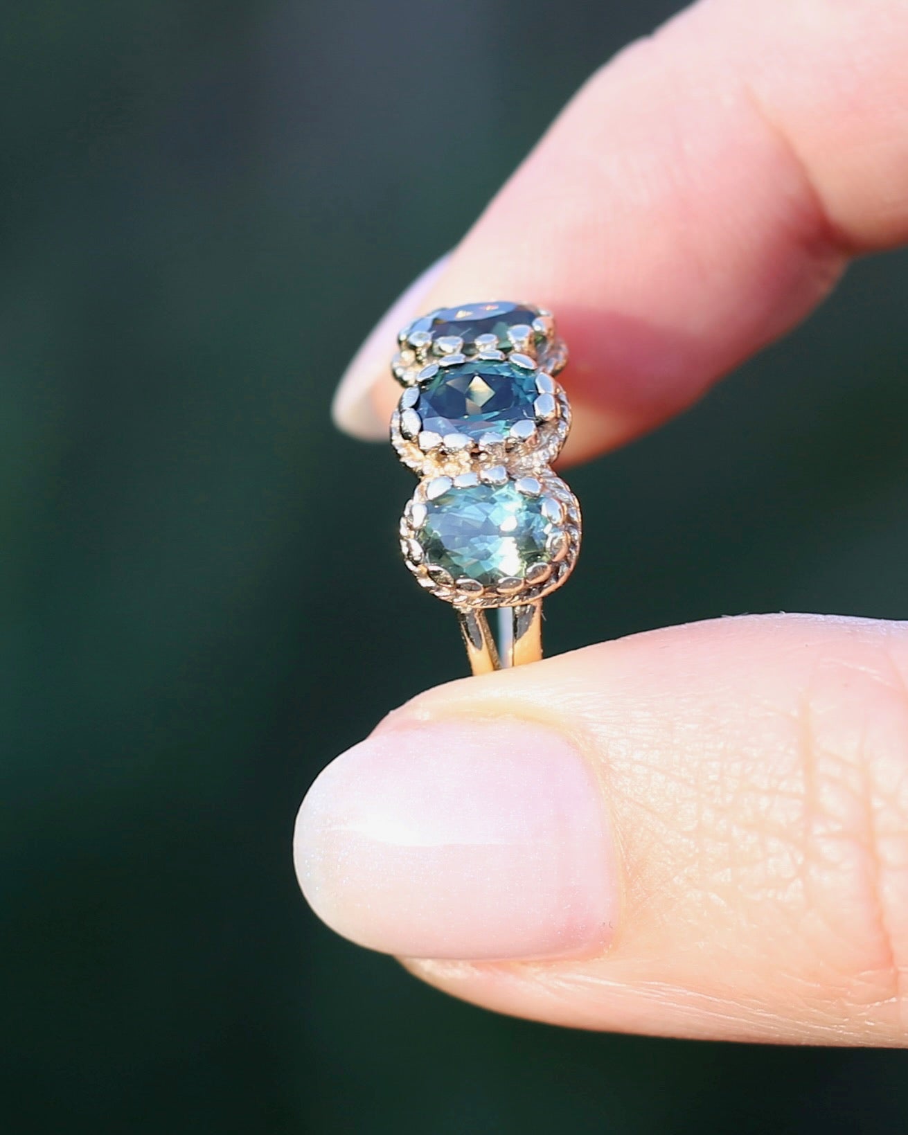 3ct Green Parti Sapphire Claw Set Vintage Ring, 9ct Yellow Gold, size 6 or L1/2