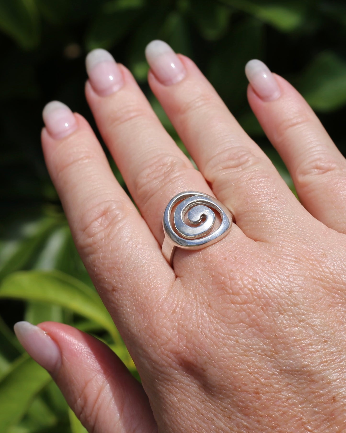 Silver Swirl Ring, Sterling Silver, size R1/2 or nearly 9, 6.6g