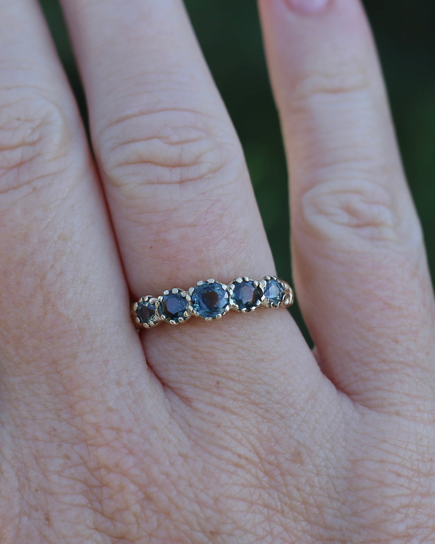 1.58ct Parti 5 Stone Multi Claw Set Vintage Ring, 9ct Yellow Gold, size P or 7.5