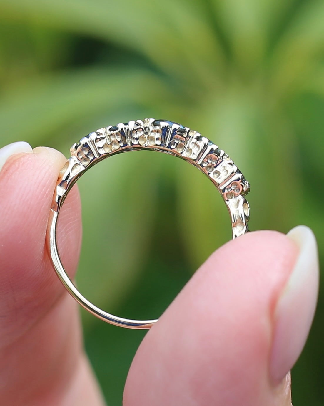 1.58ct Parti 5 Stone Multi Claw Set Vintage Ring, 9ct Yellow Gold, size P or 7.5