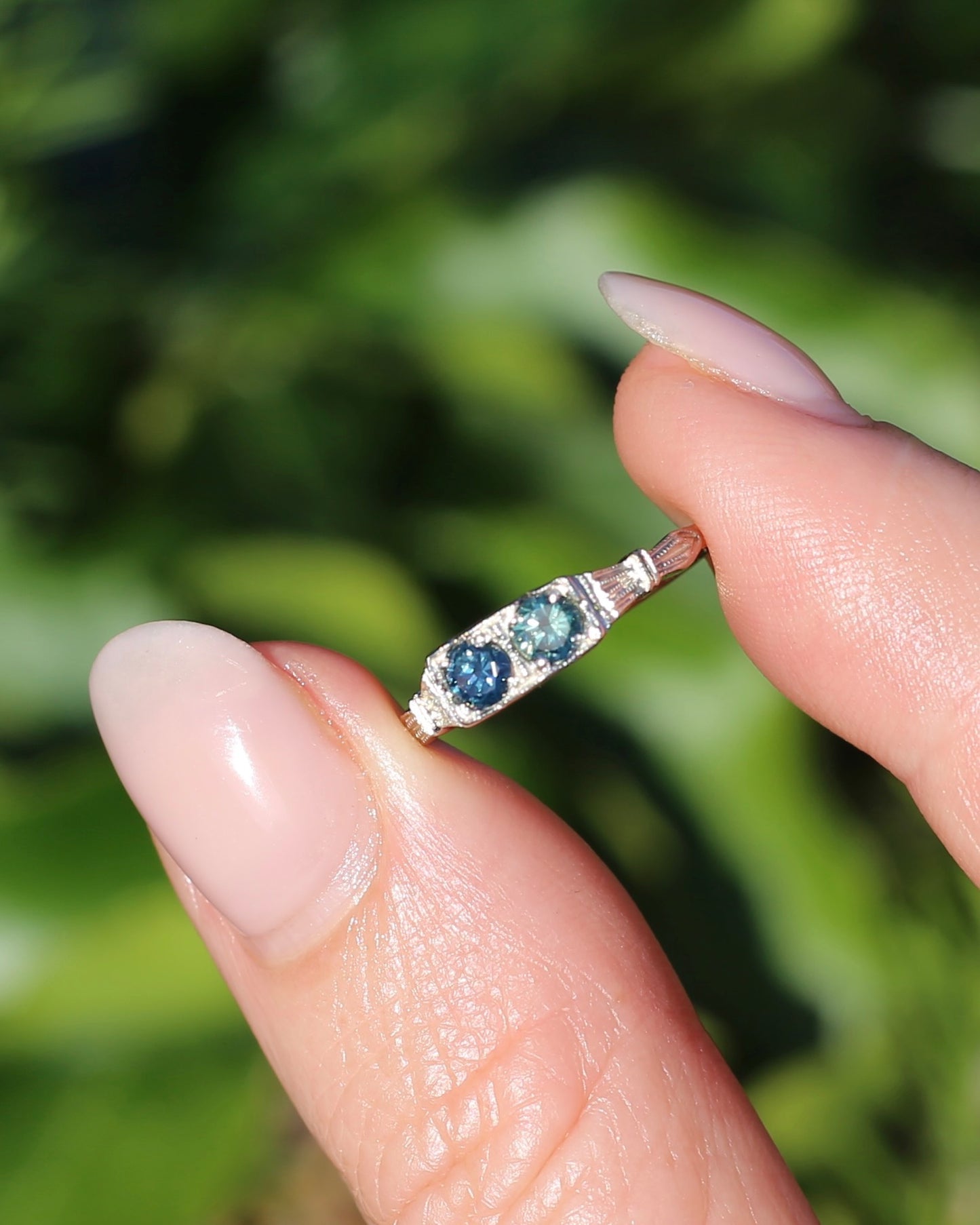 ON HOLD Delicate Vintage Australian Parti Toi et Moi, 9ct White and Yellow Gold, size N or just over 6.75, 1.39g