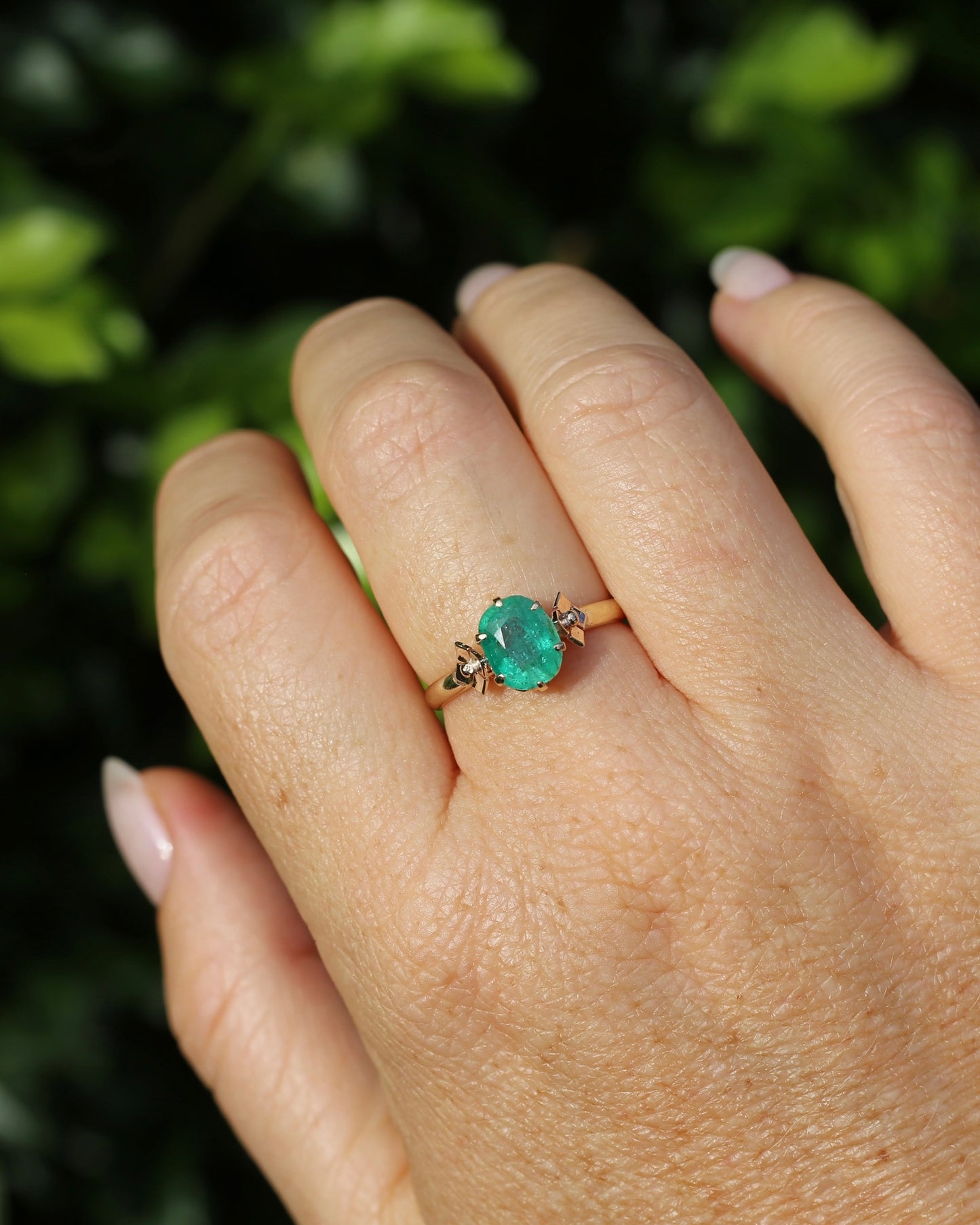 1.79ct Natural Untreated Oval Emerald in Circa 1960s 18ct Yellow Gold Claw Set Ring, 18ct Yellow Gold, size Q1/2 or 8.5, with Valuation